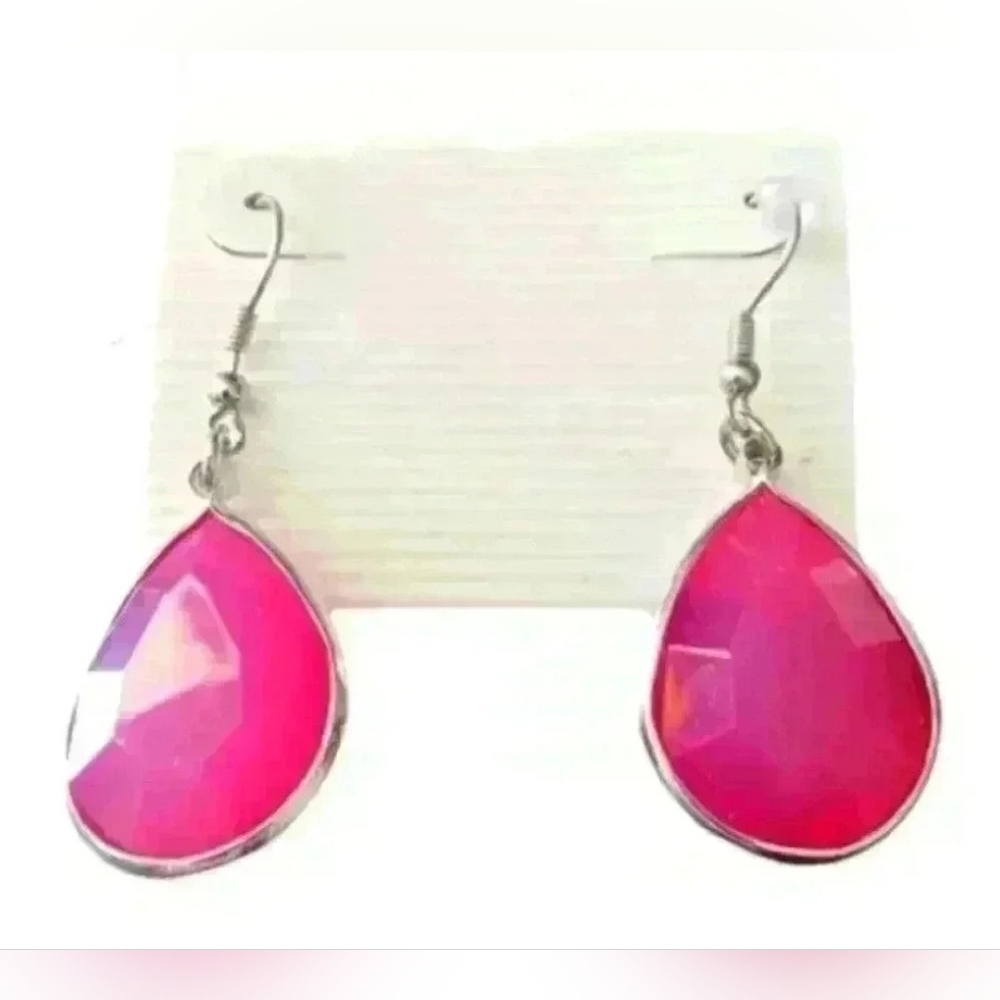 Women's silver earrings with cranberry teardrop - Picture 2 of 2